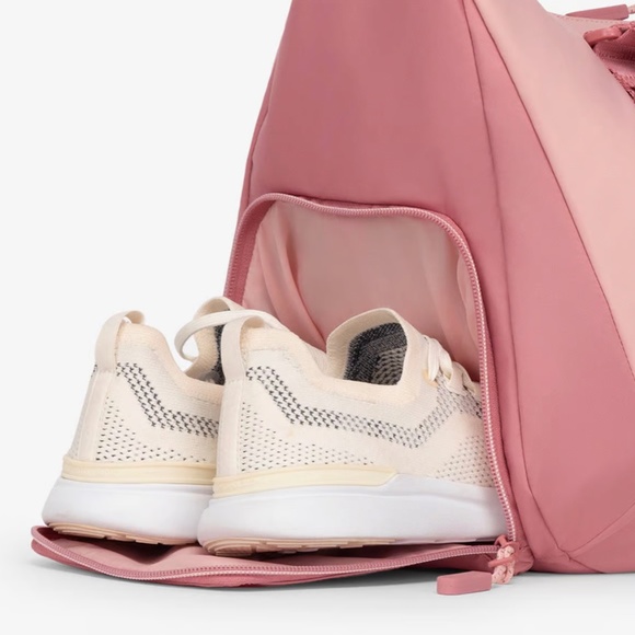 Fit Gym Bag in Tea Rose - Picture 5 of 9